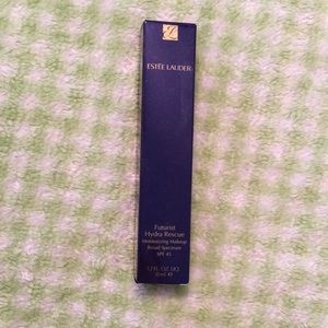 Estée Lauder Futurist Hydra Rescue - 1N0 Porcelain